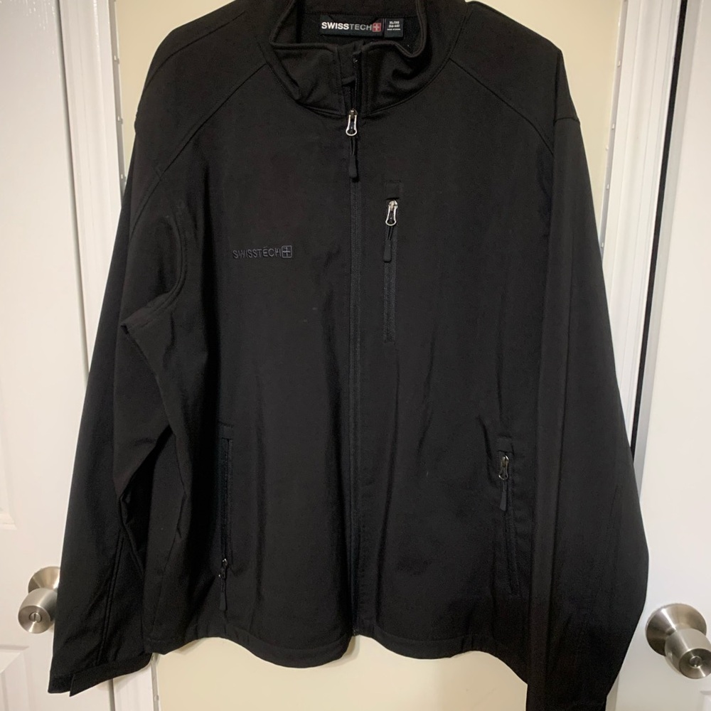 Swiss Tech Men's Performance Jacket in Black
